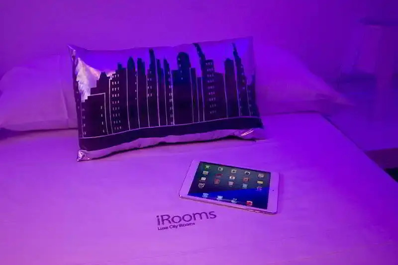 Luxe Rooms