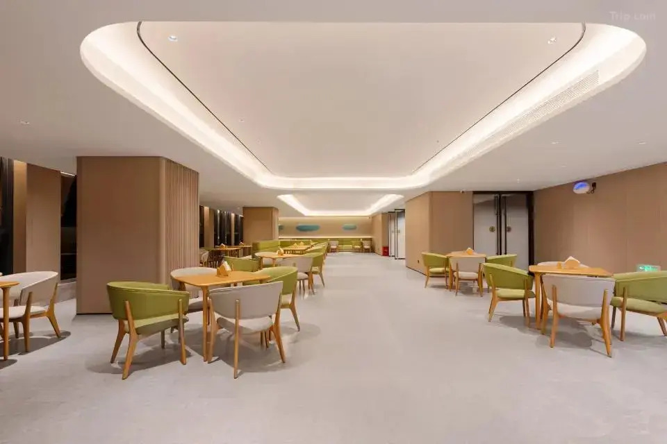 All Seasons Hotel (Chongqing Happy Valley Longhu Lijiatian Street)