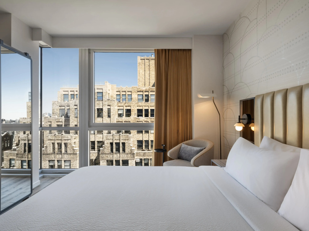 Courtyard by Marriott New York Manhattan / Soho