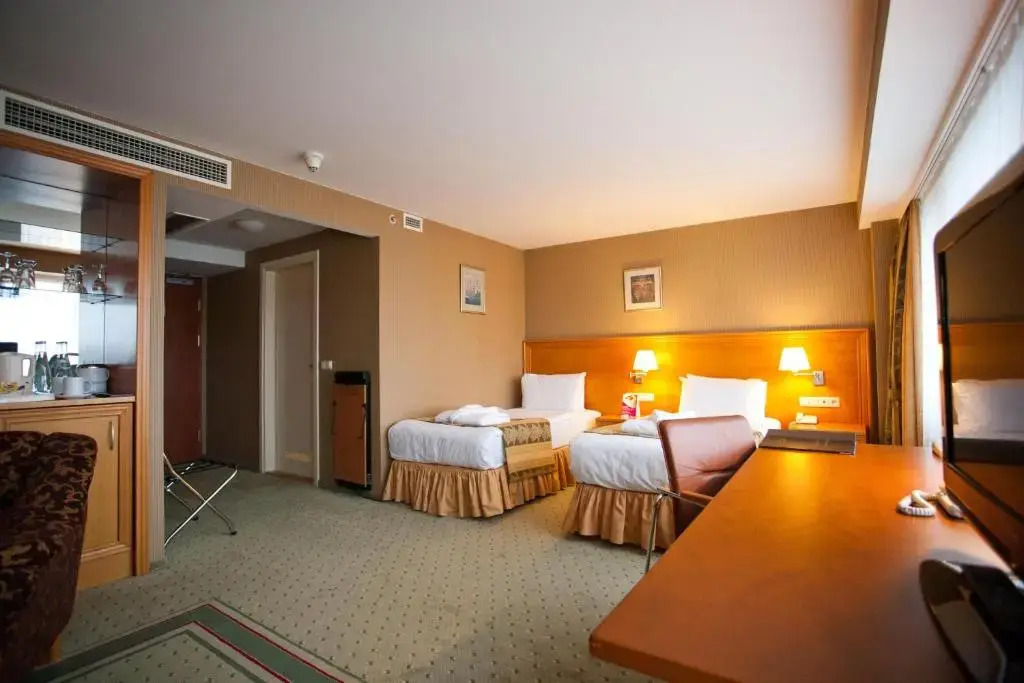 Отель Vilnius Park Plaza