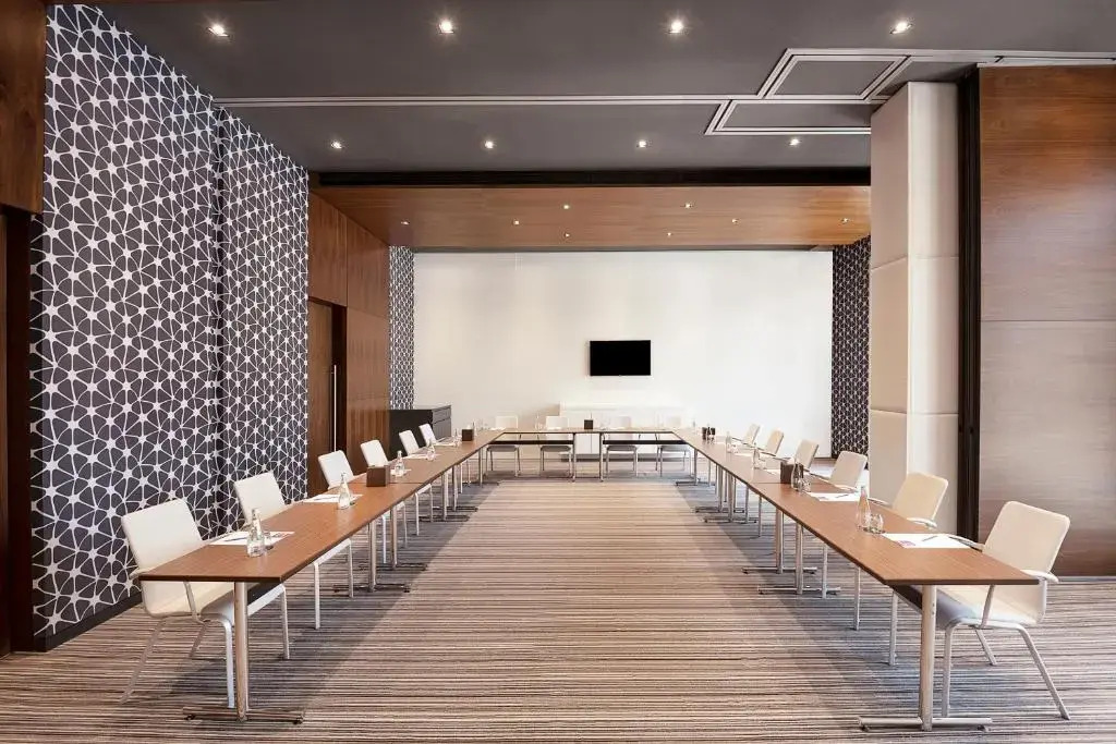 Hyatt Place Dubai Wasl District Residences
