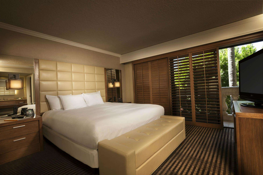 Hilton Phoenix Resort at the Peak