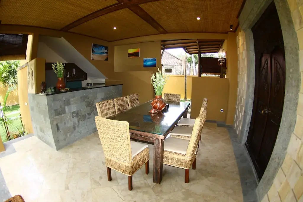 Kubu Moana Villa Sanur