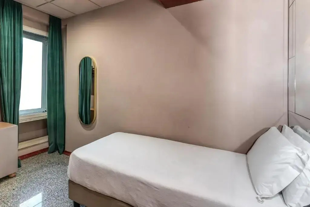 Madison Hotel
