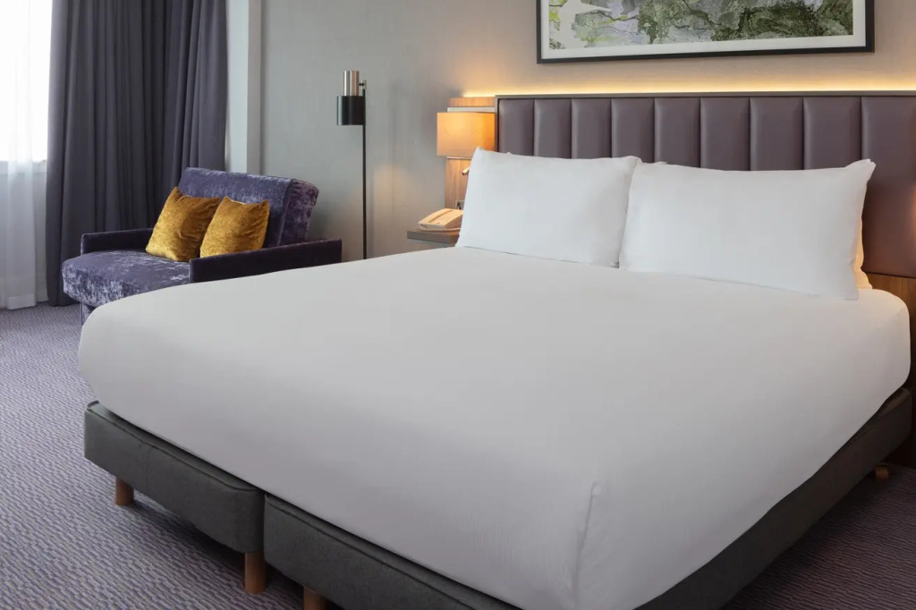 Hilton Edinburgh Airport
