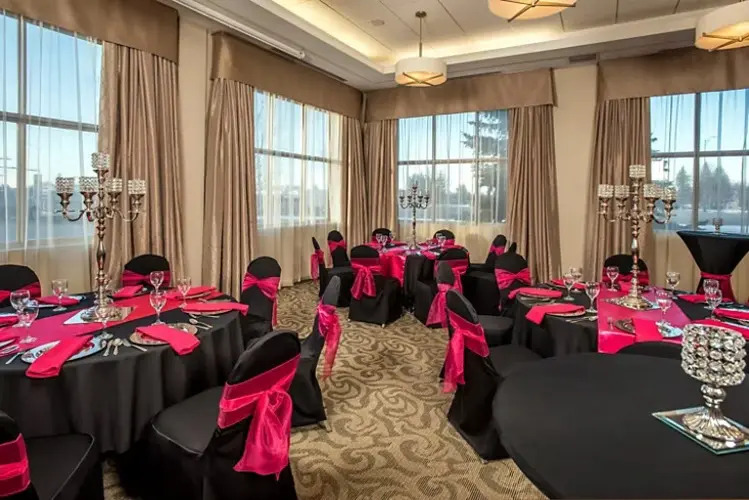 Holiday Inn Lethbridge by IHG