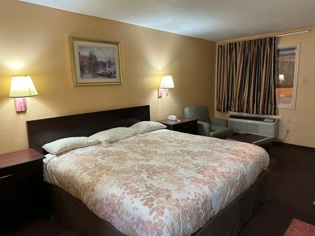 Apollo Lodge and RV Park