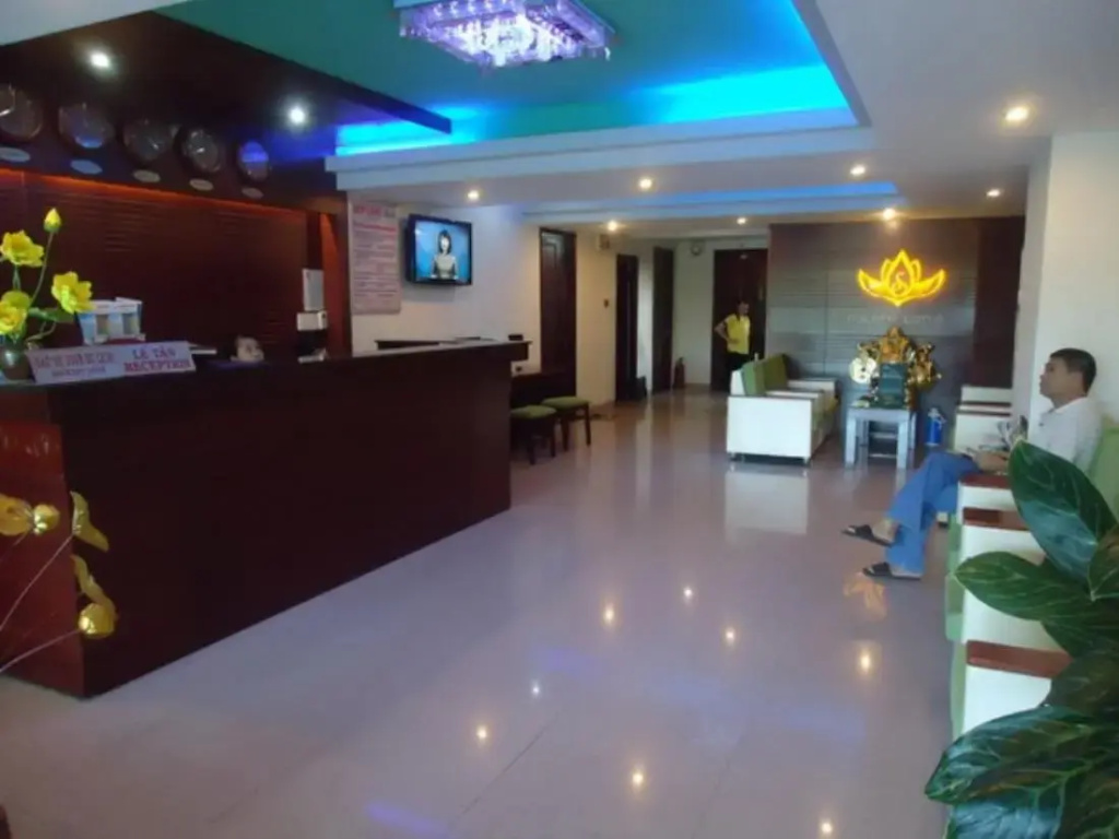 Golden Lotus Hotel