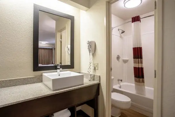 Red Roof Inn PLUS+ Pittsburgh East - Monroeville