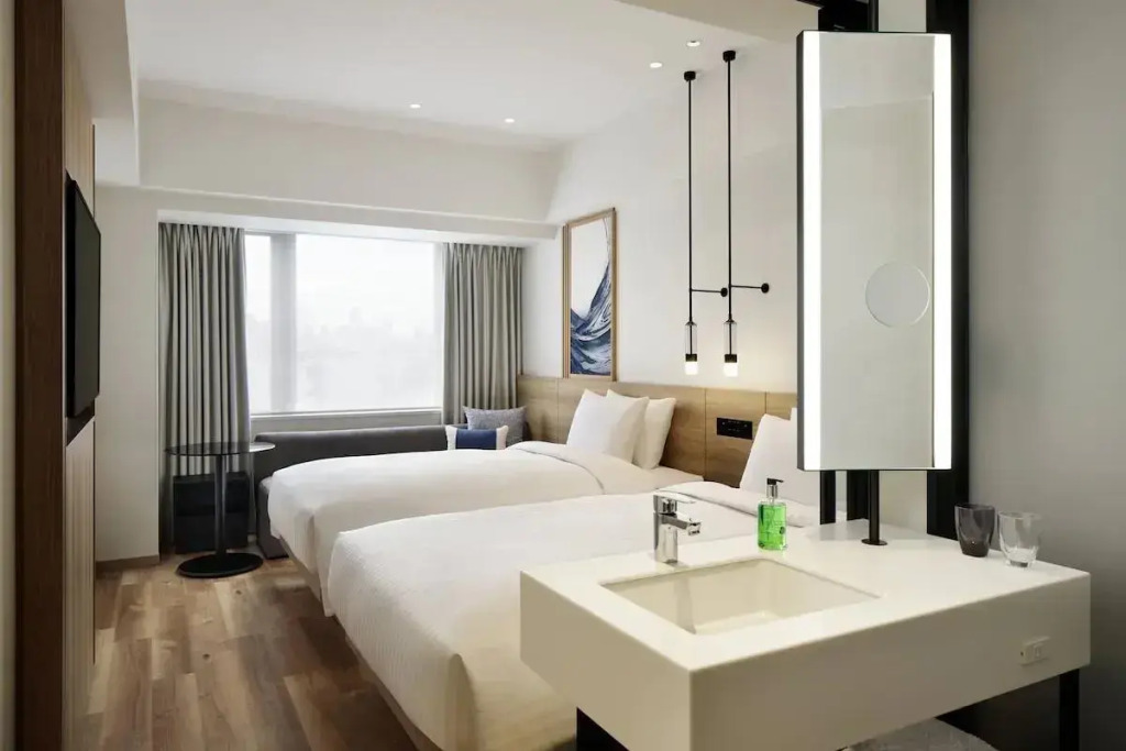 Отель Fairfield by Marriott Osaka Namba