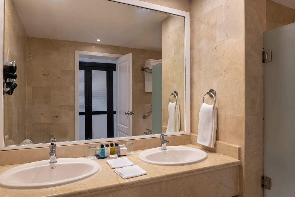 Ocean Blue & Sand Beach Resort - All Inclusive