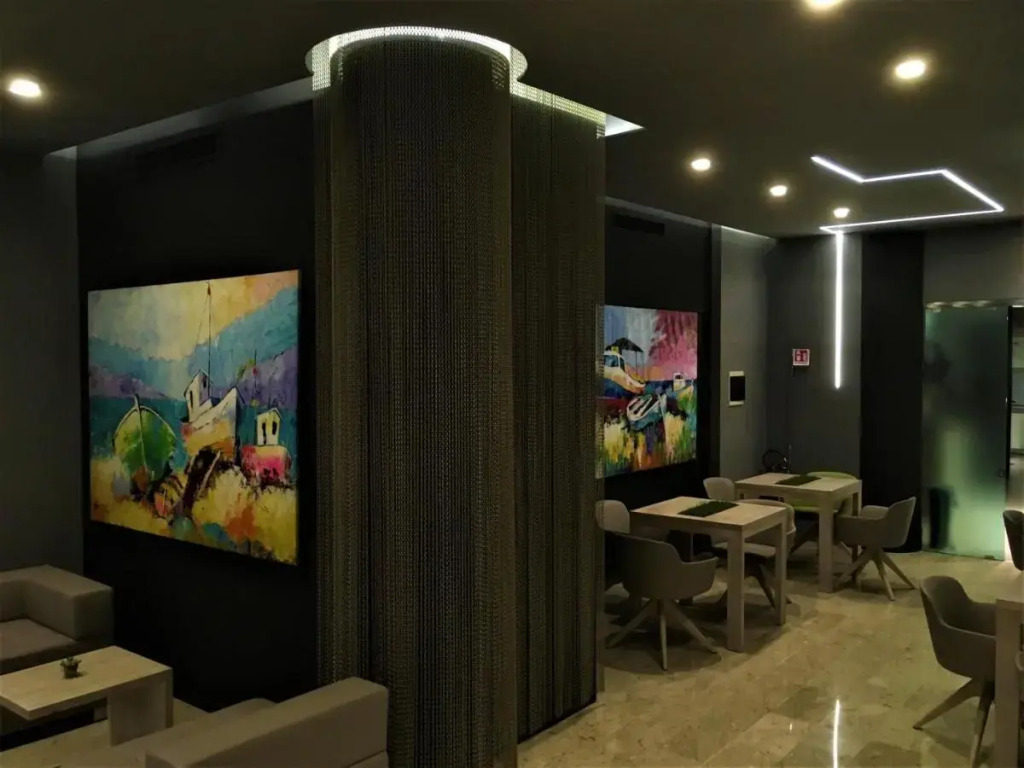 International Beach Hotel