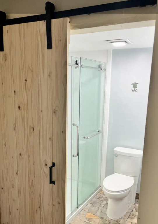 Ocean Sands Beach Boutique Inn-1 Acre Private Beach-St Augustine Historic-2 Miles-Shuttle with Downtown Tour-HEATED Salt Water Pool until 420AM-Popcorn-Cookies-New 4k USD Black Beds- 69 Item Breakfast-Eggs-Bacon-Starbucks- Free Laundry- #904-799-SAND