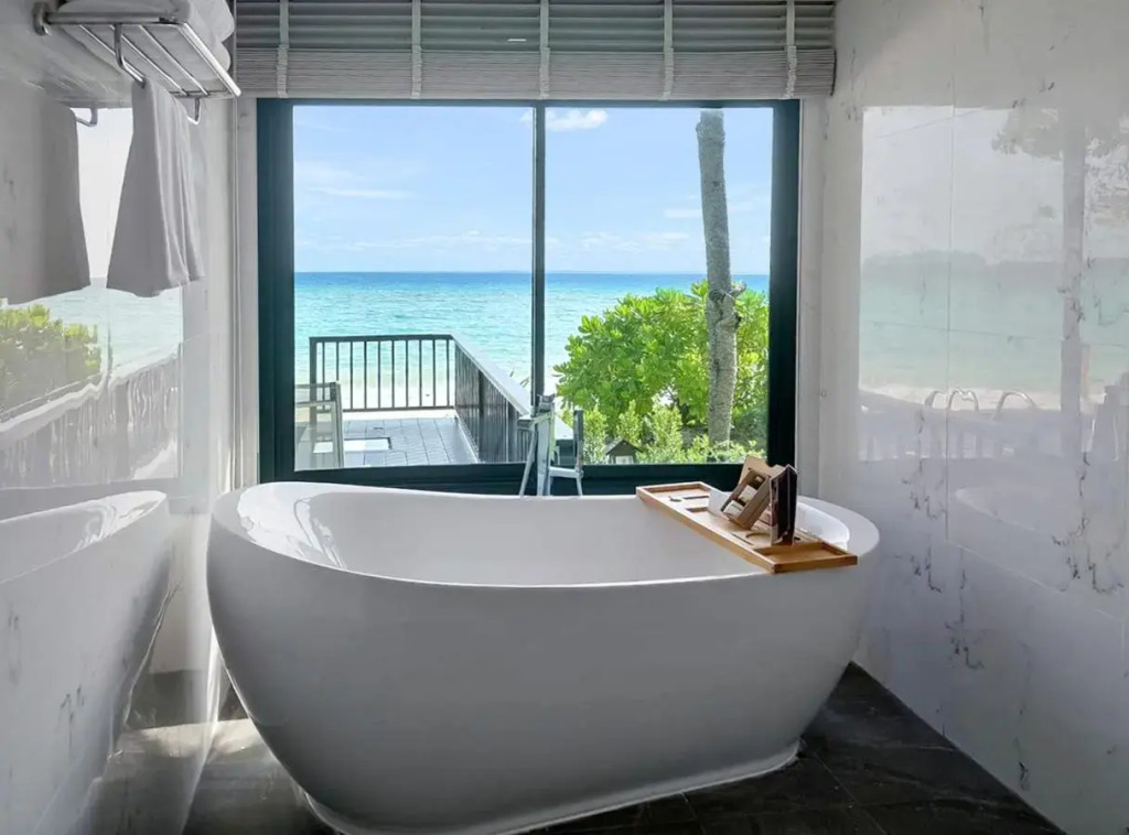 Phi Phi Holiday Resort – SHA Extra Plus