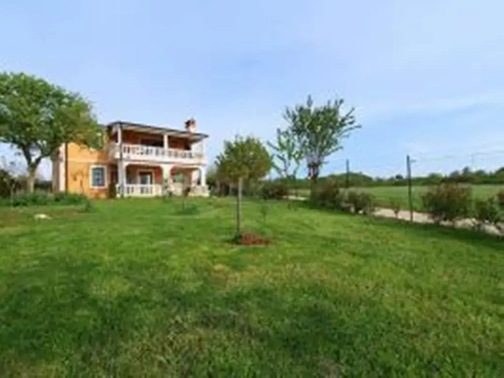 5-room semi-detached house 170 m2 on 2 levels - INH 29173