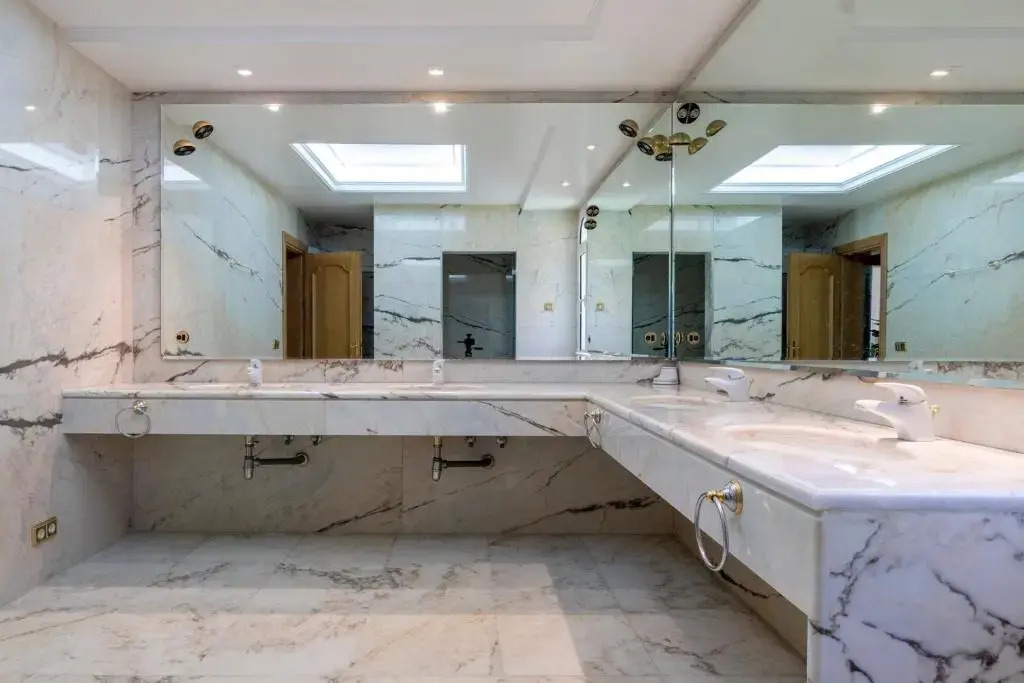 The Palace Marbella - Lavish Beachfront Villa