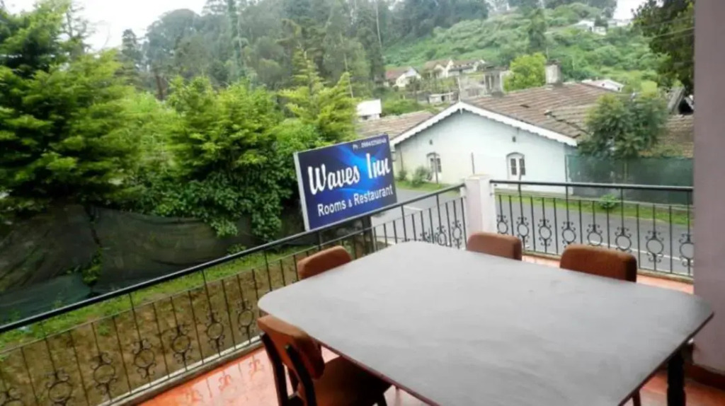 Wave Inn Cottages