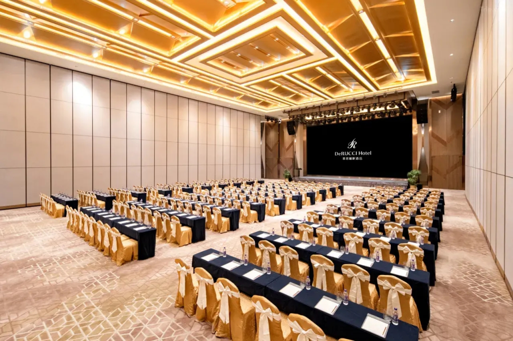 DeRUCCI Hotel (DongGuan BinJiang Stadium Station)