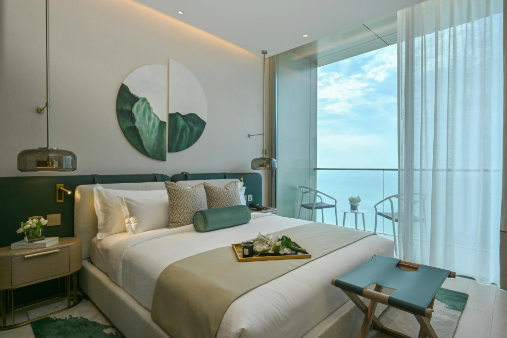 Отель Onyx Rotana