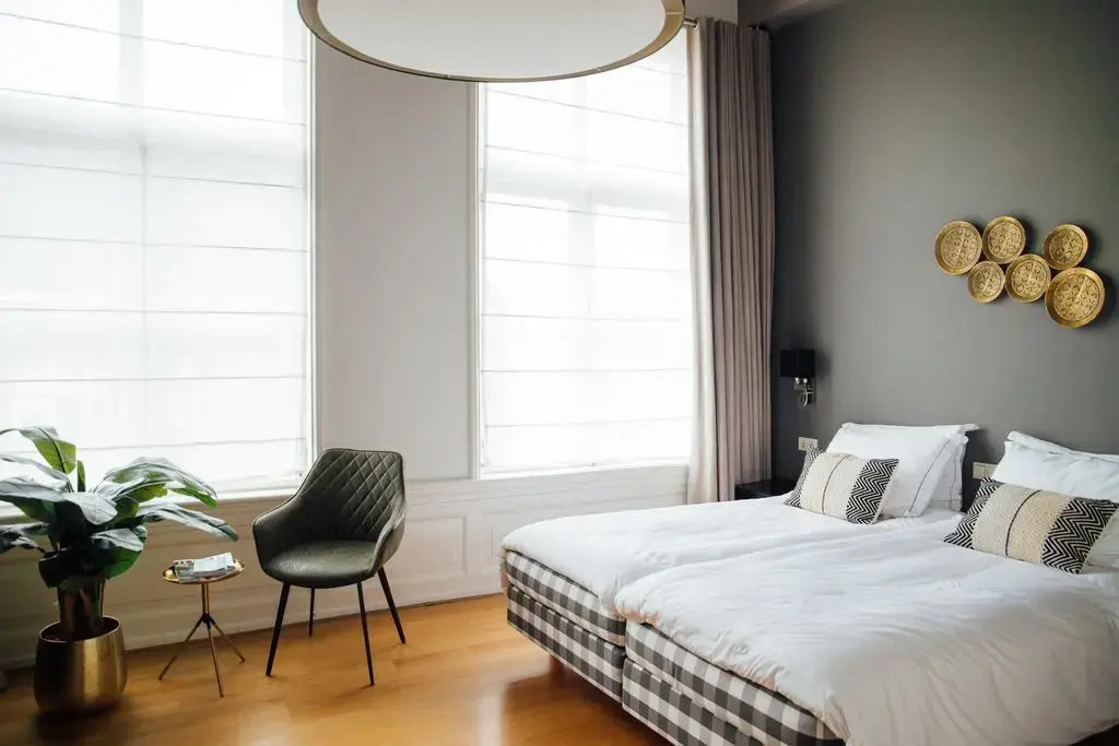 Hotel ML
