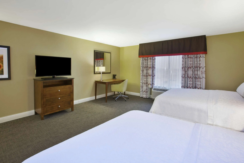 Hampton Inn & Suites Wichita-Northeast