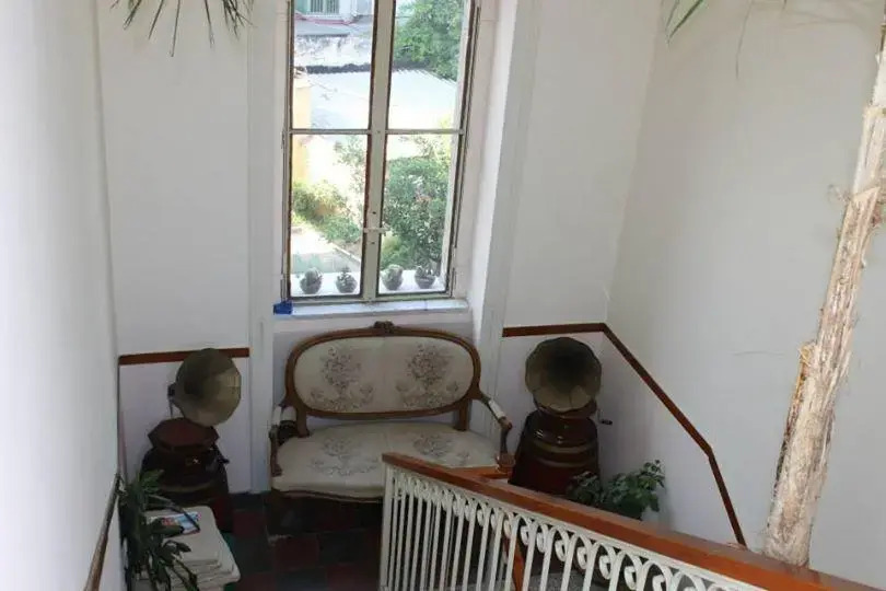 B&B Gallery