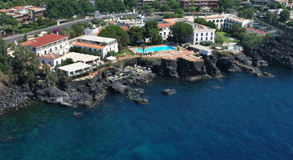 Отель Grand Baia Verde