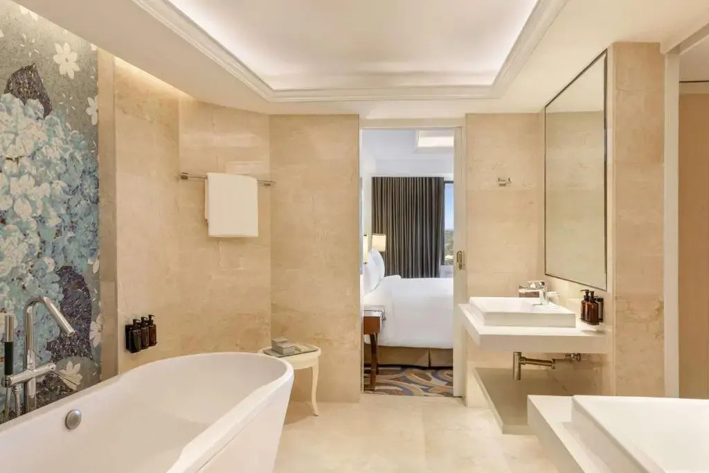 Dusit Thani Manila