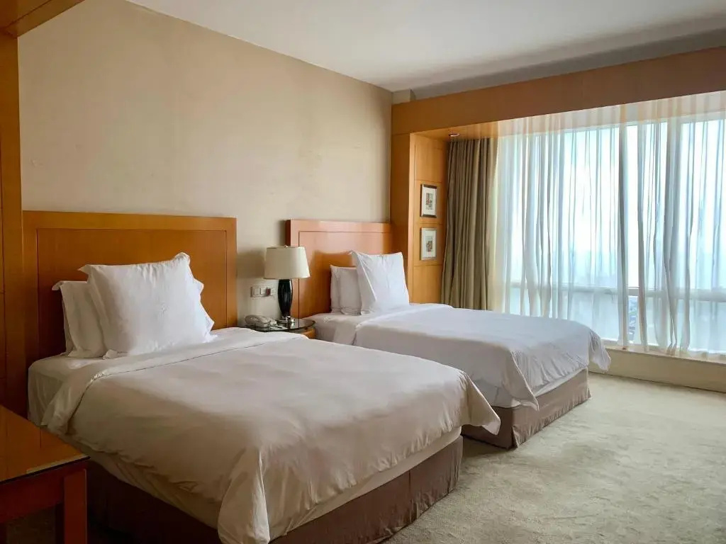 Отель Four Seasons Hotel Mumbai