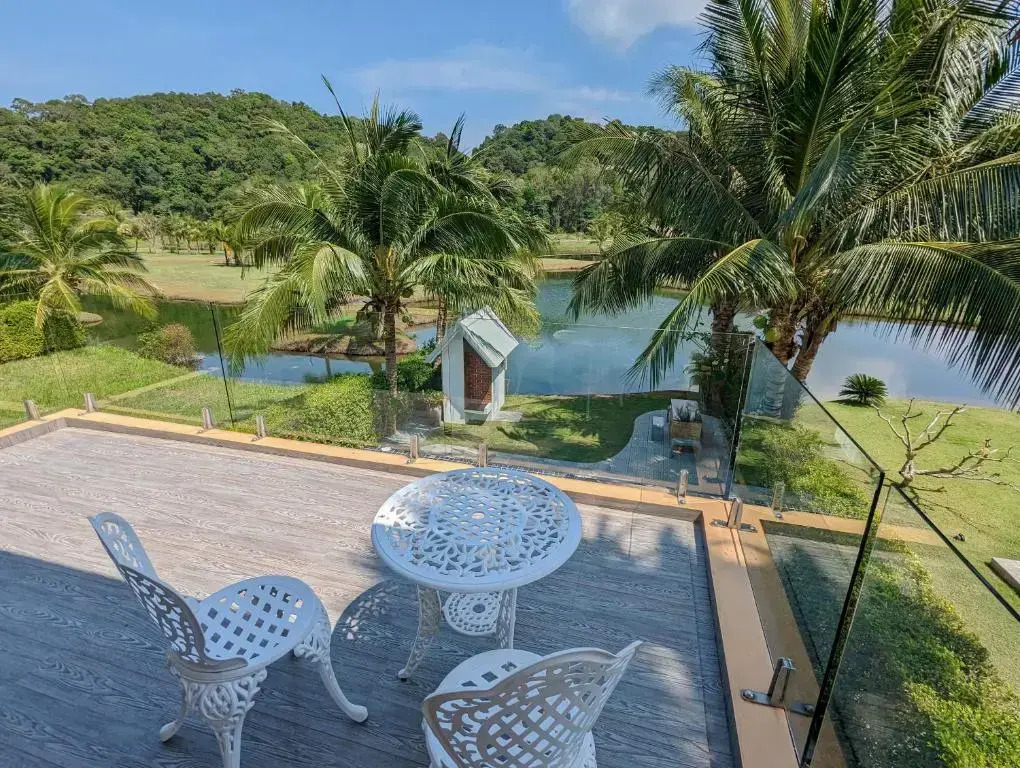 Blue Cove Pool Villa - by KohChangVillas