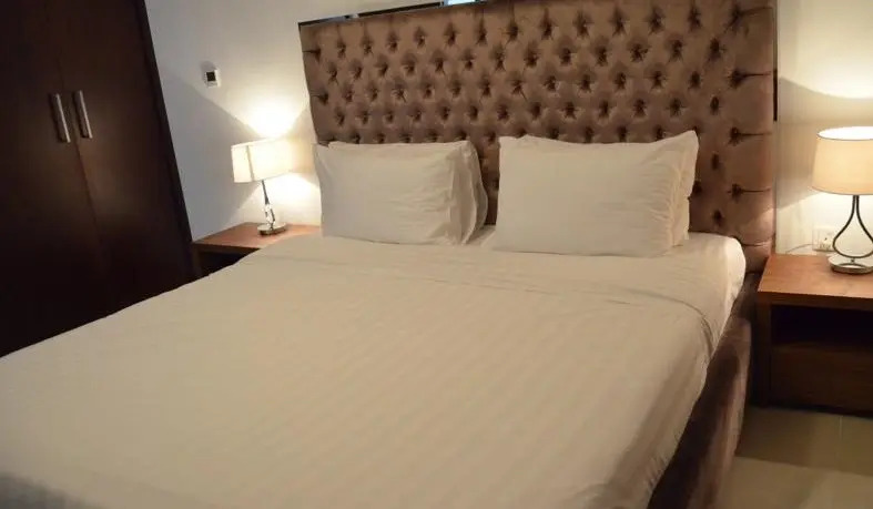 Keys Please Holiday Homes - Boulevard Downtown Two Bedroom Apartment