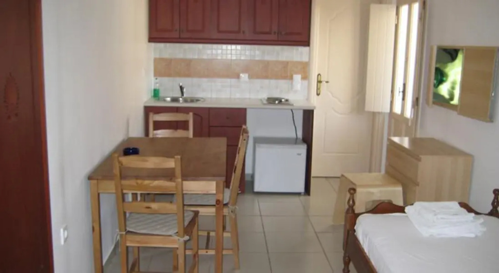 Rena Hotel