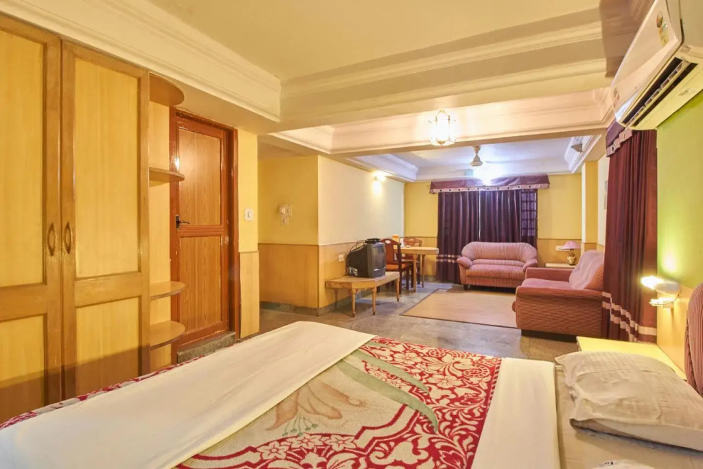 Hotel Abhishek