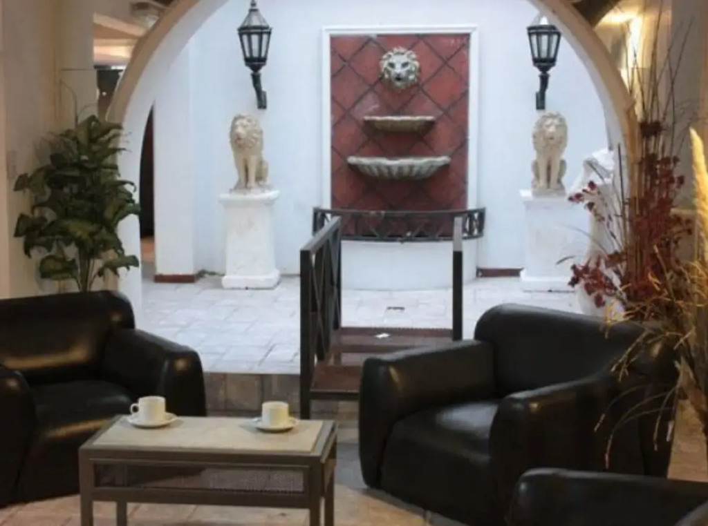 Hotel Puerto Bandera