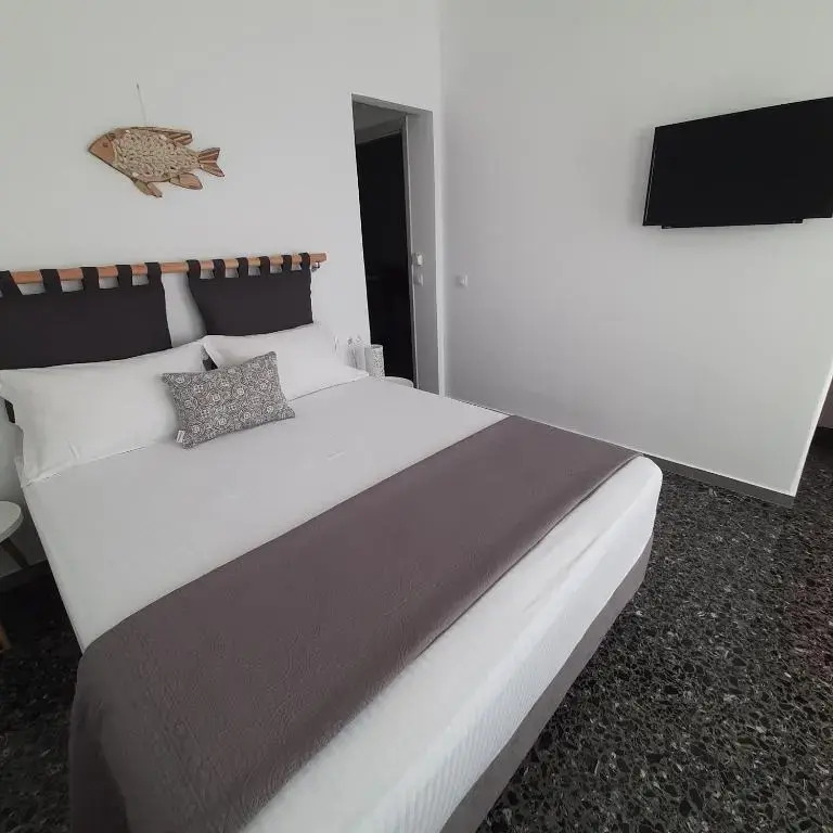 Flora Rooms & Apartments
