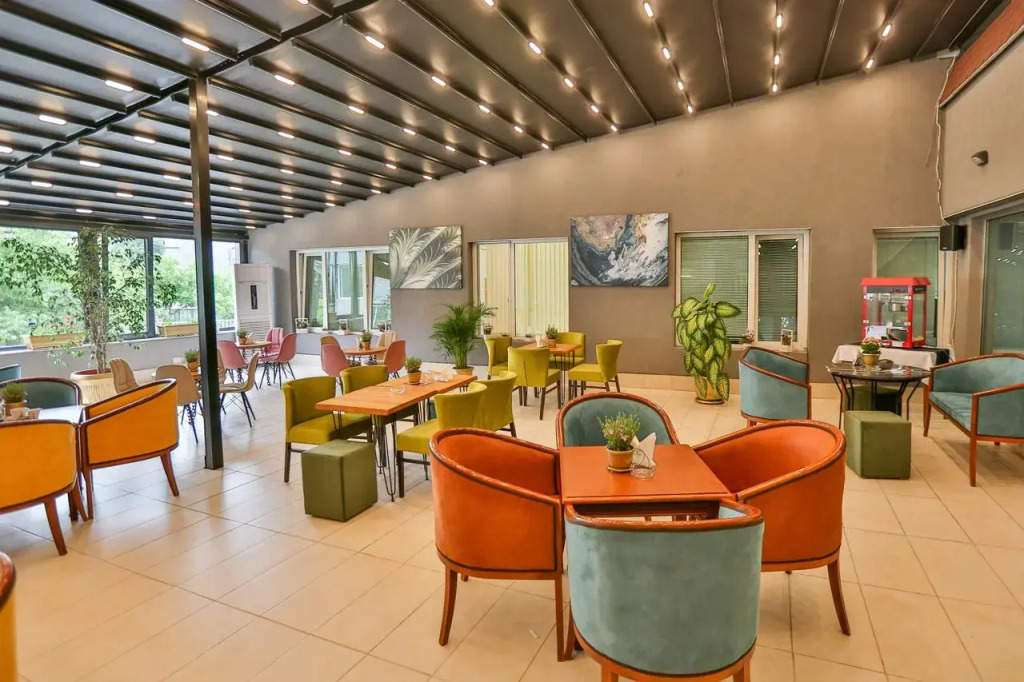 Terra Europe Brontes Hotel