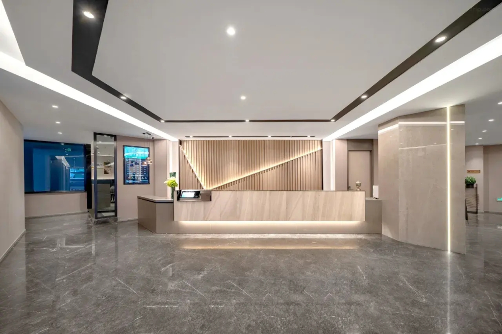 Отель Homeinn Selected (Suifenhe Maxime Building)