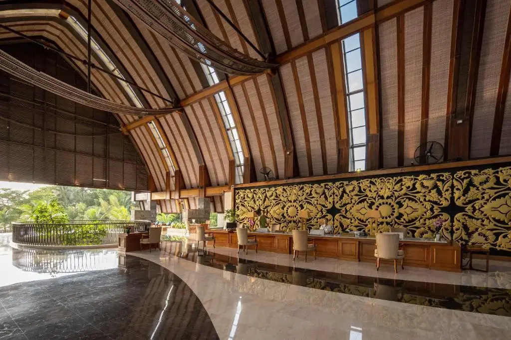 MERUSAKA Nusa Dua