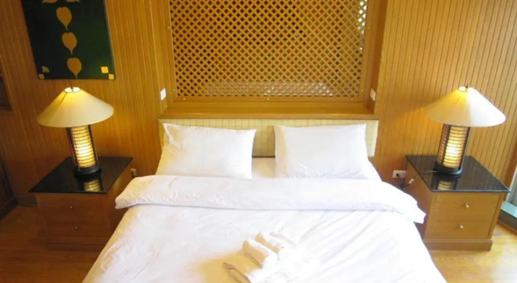 Vt1 Luxury Thai Style Service Apartment