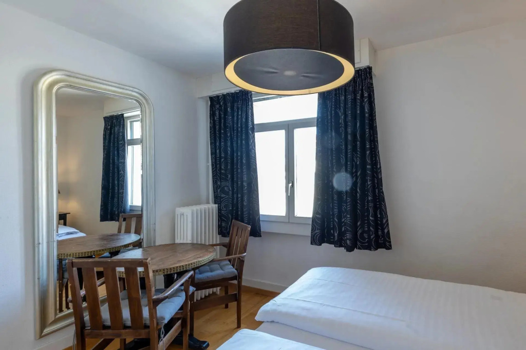 Vevey Hotel & Guesthouse