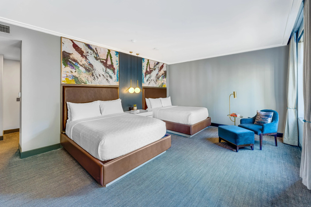 Renaissance Saint Elm Dallas Downtown Hotel