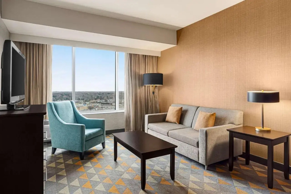 Doubletree By Hilton Pointe Claire Montreal Airport West