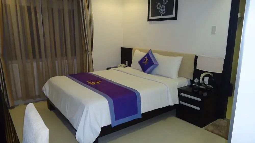 Khách Sạn Sunset Bay