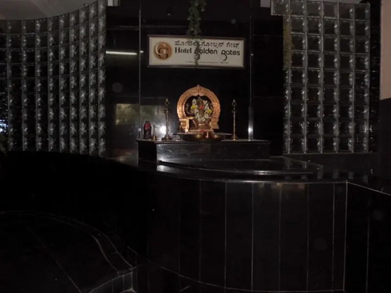 Hotel Golden Gates