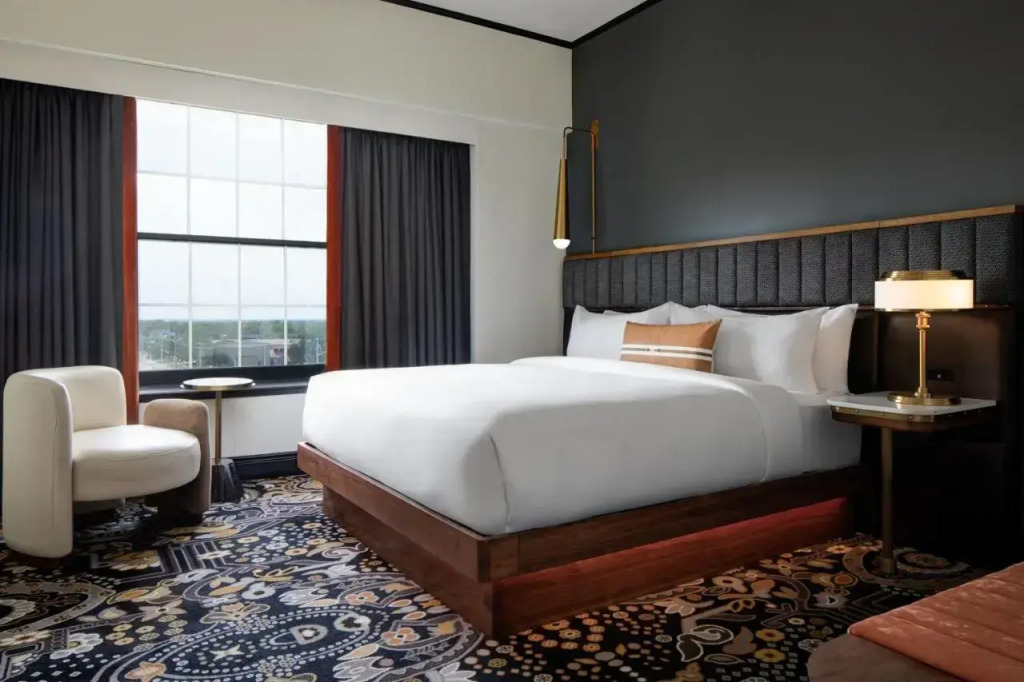 The LaSalle Hotel, Bryan College Station, a Tribute Portfolio Hotel