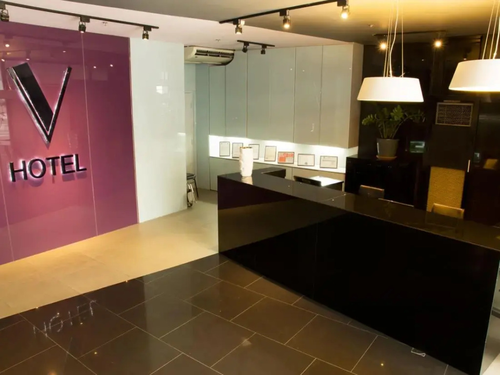 V Hotel