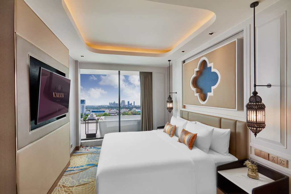 Valia Bangkok Sukhumvit 24 by Kingston Hotels