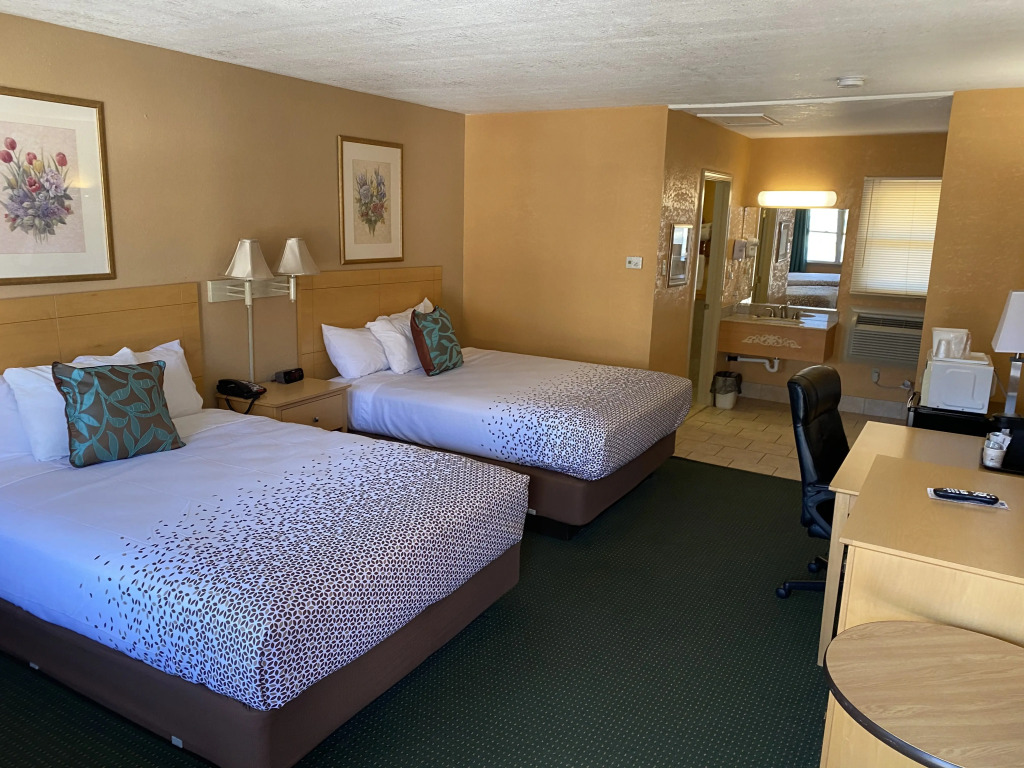 Quiet Corner Inn