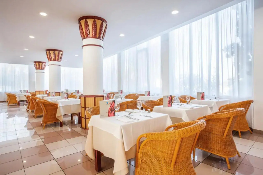 Grupotel Santa Eulària & Spa