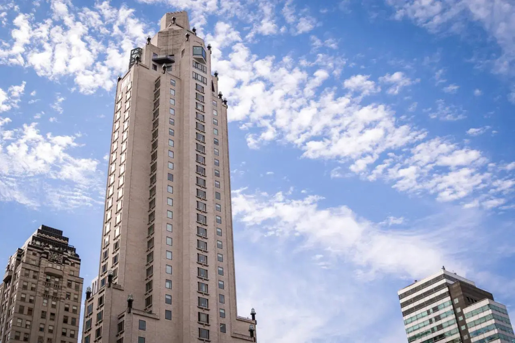 Отель Four Seasons New York